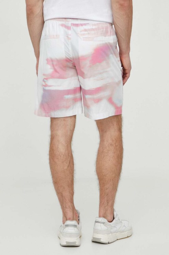 Odzież Calvin Klein Jeans szorty bawełniane J30J325473 biały