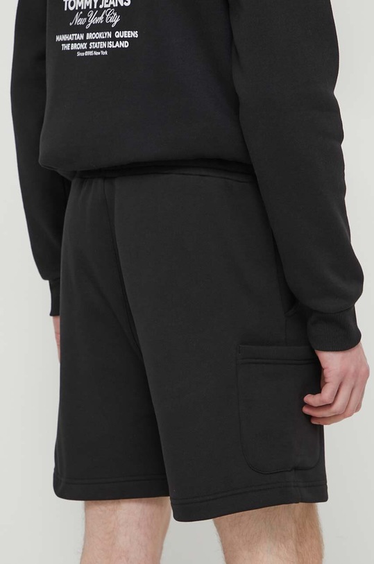 Одяг Бавовняні шорти Tommy Jeans DM0DM18479 чорний