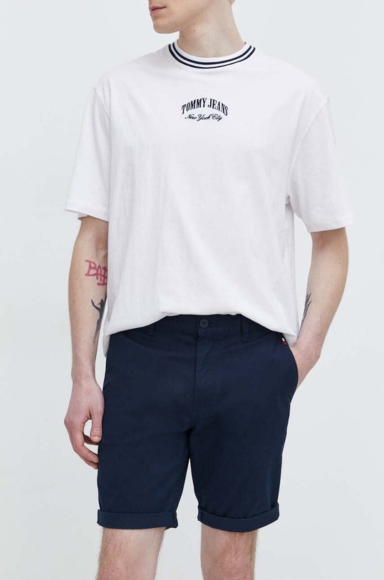 Tommy Jeans rövidnadrág elasztánnal sötétkék DM0DM18812