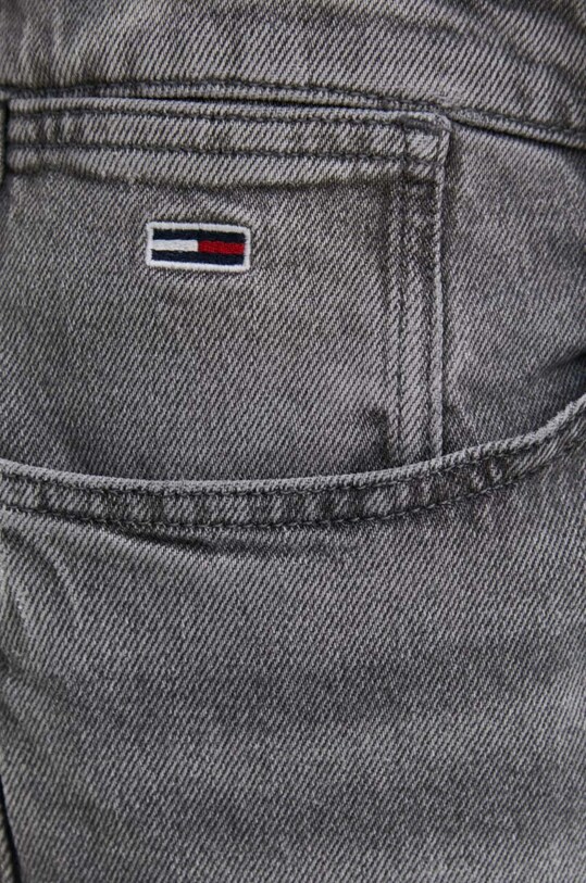 Traper kratke hlače Tommy Jeans siva DM0DM18786