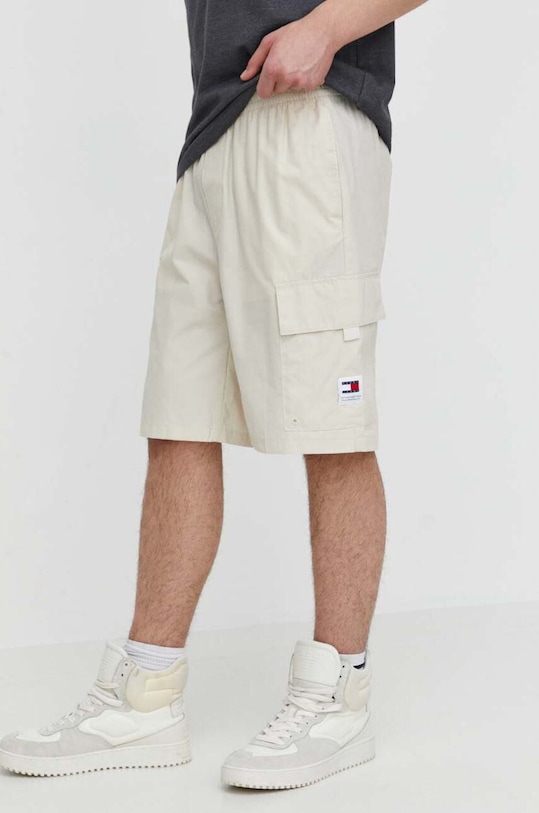 Tommy Jeans szorty tkanina beżowy DM0DM18808