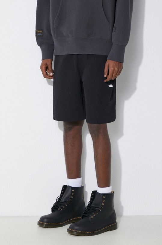 Къс панталон The North Face M Sakami Pull On Short черен NF0A879NJK31