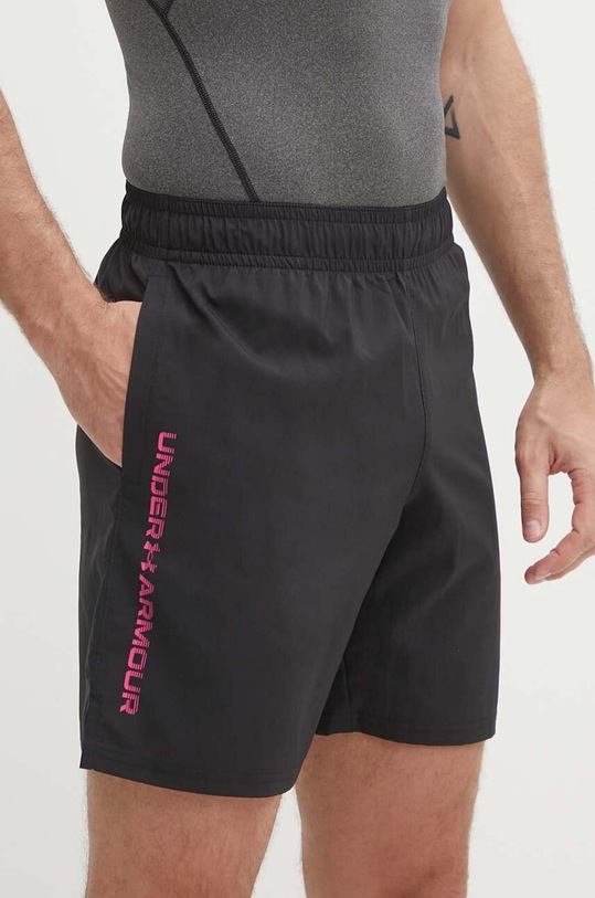 Under Armour pantaloni scurți de antrenament Tech panza negru 1383356