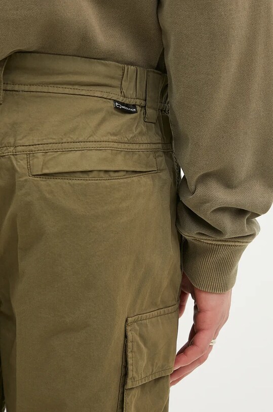 Pamučne kratke hlače Woolrich Gabardine Cargo Short zelena CFWOSH0051MRUT3665
