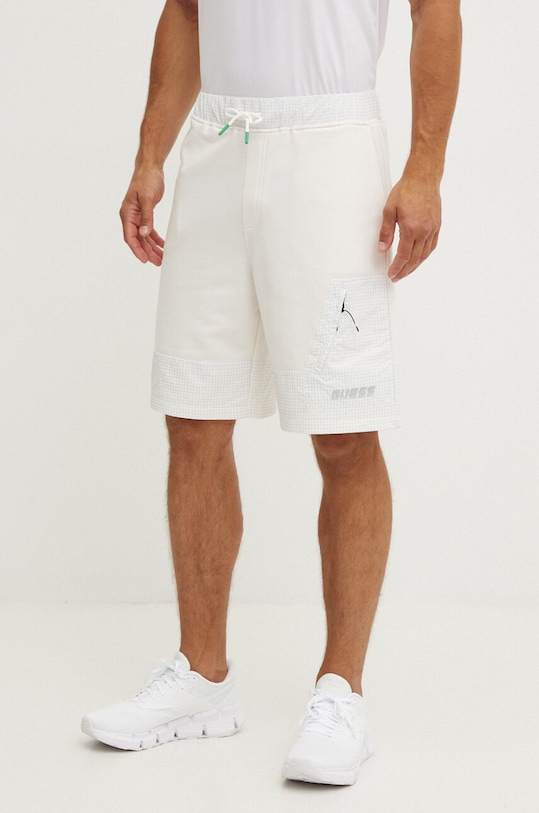 Guess szorty wzorzyste biały Z4GD00.KC532