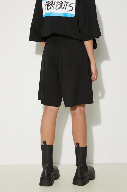 Βαμβακερό σορτσάκι VETEMENTS Jersey Shorts UE64SS700B μαύρο