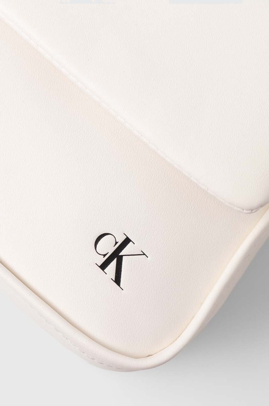 Τσάντα Calvin Klein Jeans λευκό K60K611467