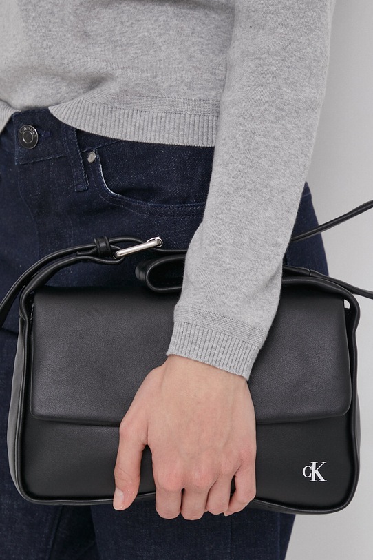 Τσάντα Calvin Klein Jeans συνθετικό μαύρο K60K611467