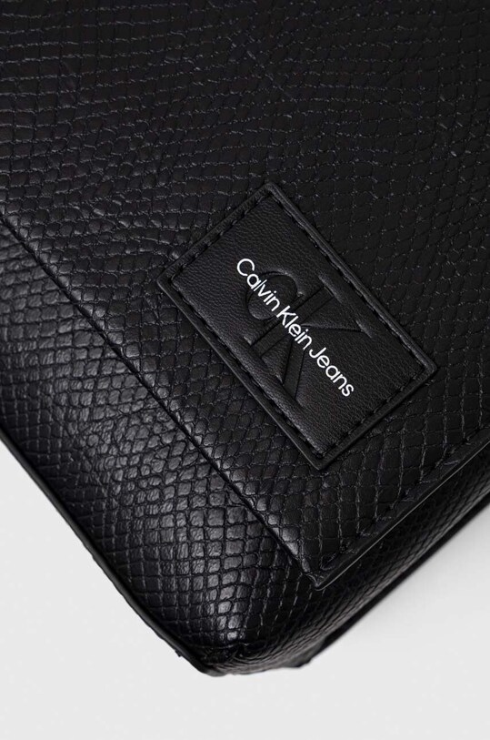 Τσάντα Calvin Klein Jeans μαύρο K60K611521