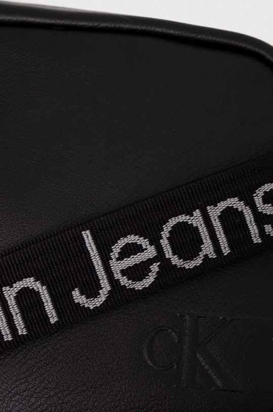 Τσάντα Calvin Klein Jeans μαύρο K60K611554