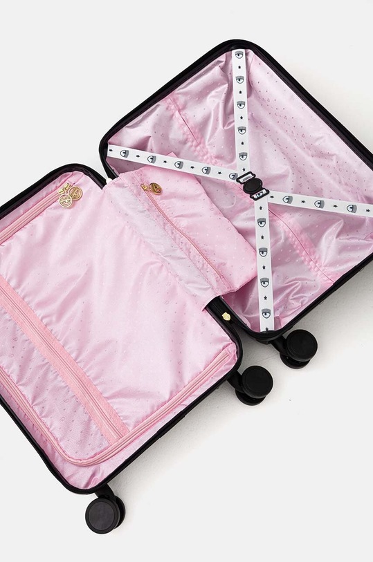 Чемодан Chiara Ferragni 46-53x34x17 см 76SB0LA1 чёрный