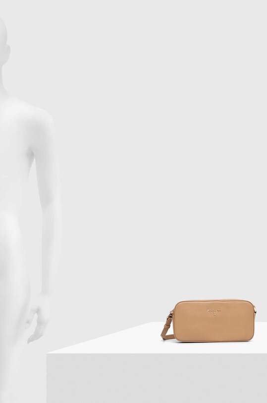 Кожаная сумочка Patrizia Pepe 8B0136.L061