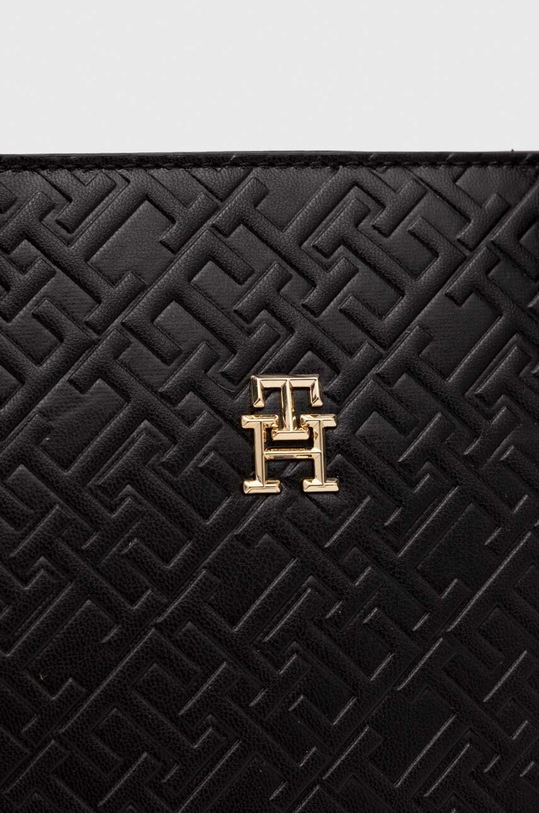 Τσάντα Tommy Hilfiger μαύρο AW0AW16002