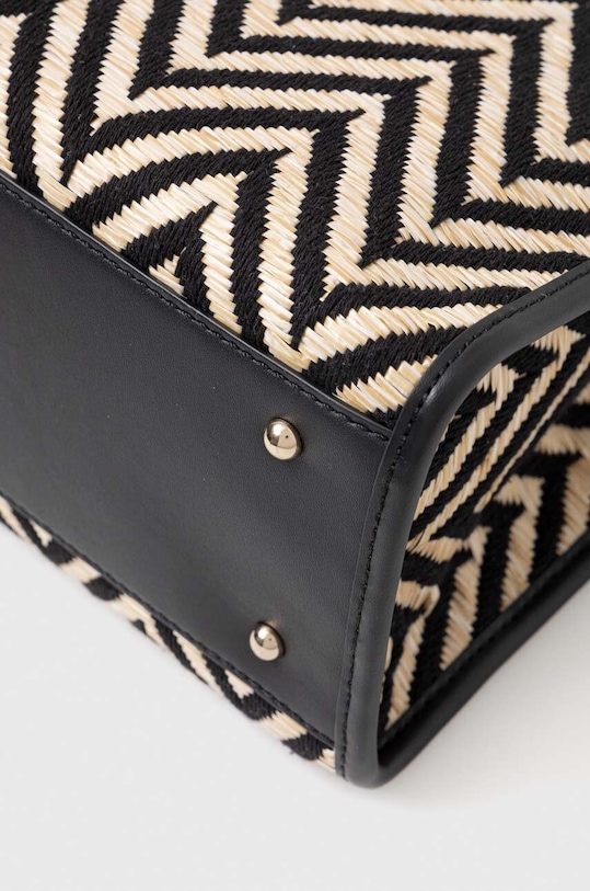 Сумочка Guess чёрный HWCV86.65220