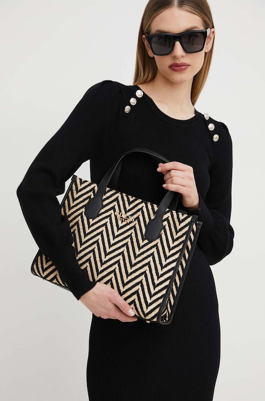 Сумочка Guess HWCV86.65220