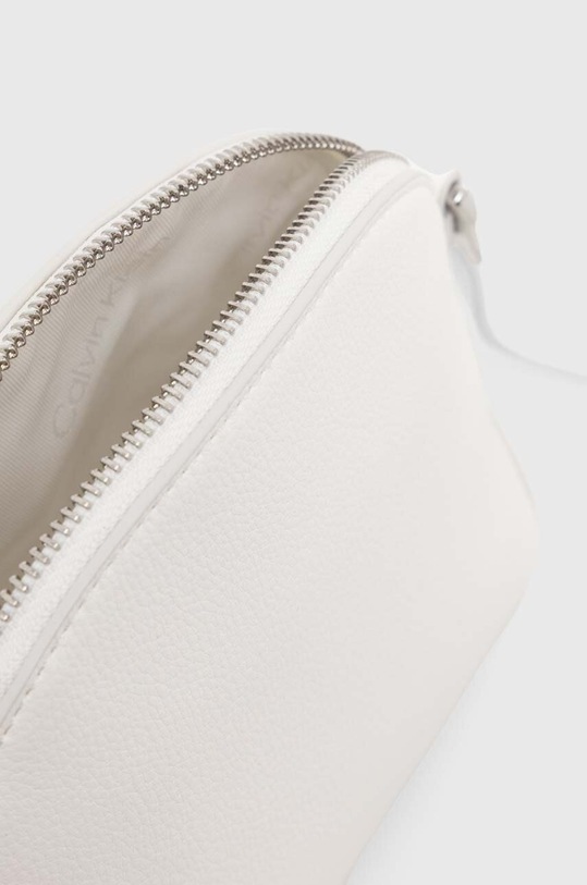 Calvin Klein kézitáska fehér K60K611761