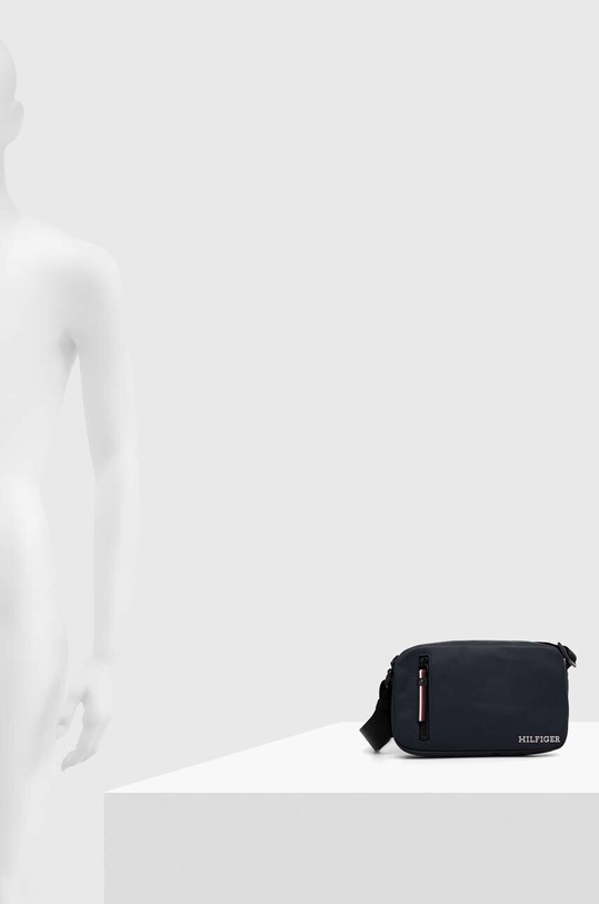 Torbica za okoli pasu Tommy Hilfiger AM0AM11780