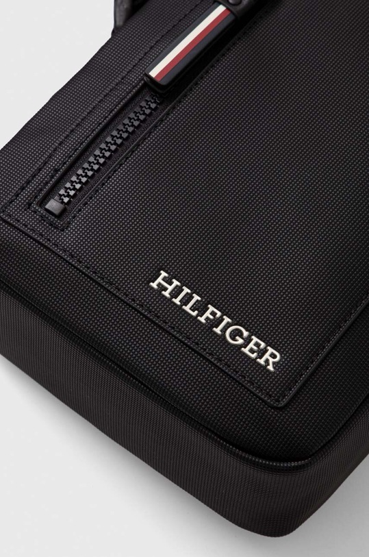 Malá taška Tommy Hilfiger čierna AM0AM11794