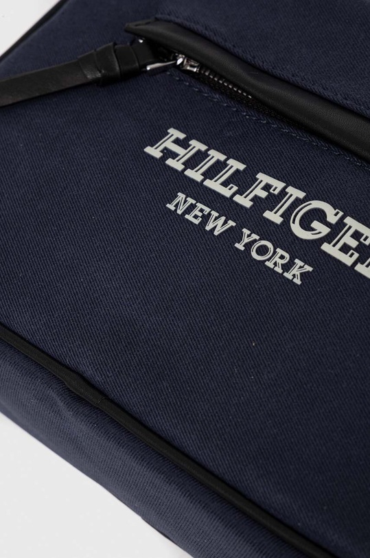 Tommy Hilfiger saszetka granatowy AM0AM11809