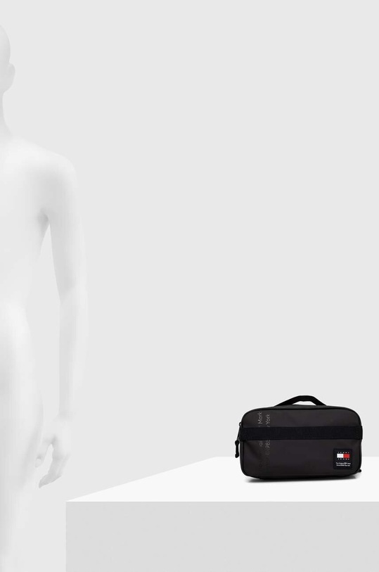 Ledvinka Tommy Jeans AM0AM11963