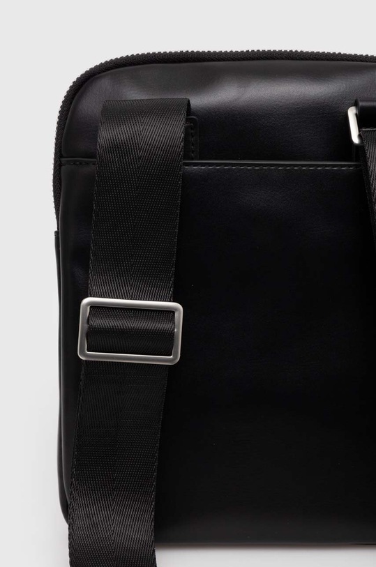 Аксесоари Чанта през рамо Guess MESTRE HMMECA.P4223 черен