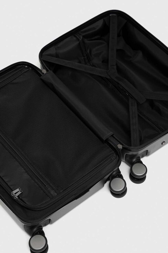 Kufor Guess VERONA TMVEPE.P4201 čierna