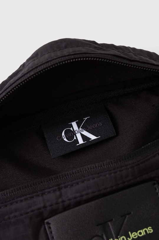 Сумка на пояс Calvin Klein Jeans чёрный K50K511792