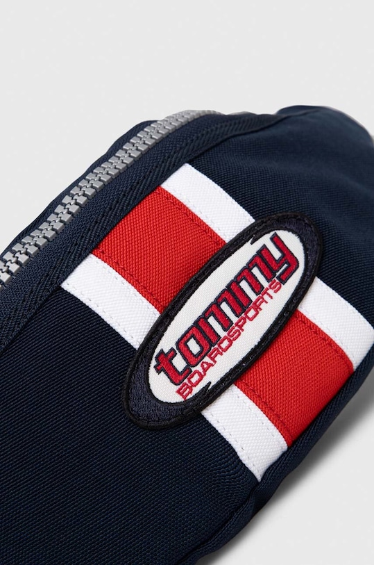 Tommy Jeans övtáska sötétkék AM0AM12126