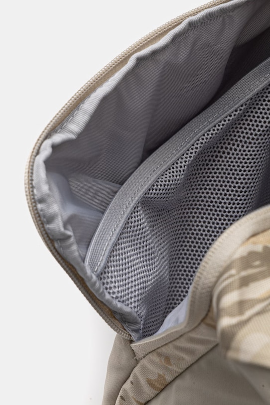 Under Armour torba sportowa Contain Duo Medium 1381919