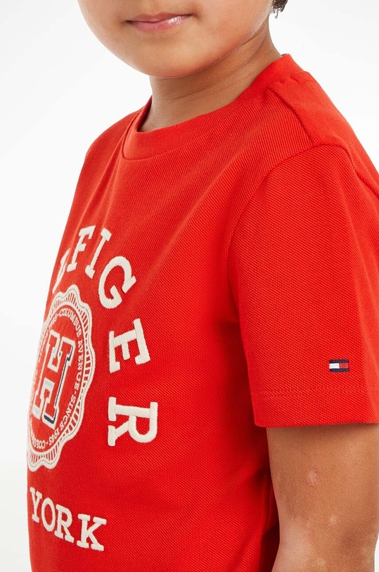 Tommy Hilfiger t-shirt bawełniany dziecięcy KB0KB08809.98.122.PPYH czerwony
