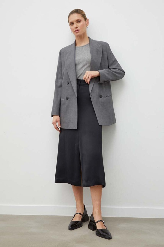 By Malene Birger top Q71679015 szary SS24