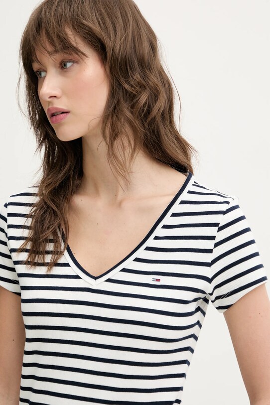 Odzież Tommy Jeans t-shirt DW0DW17385 biały