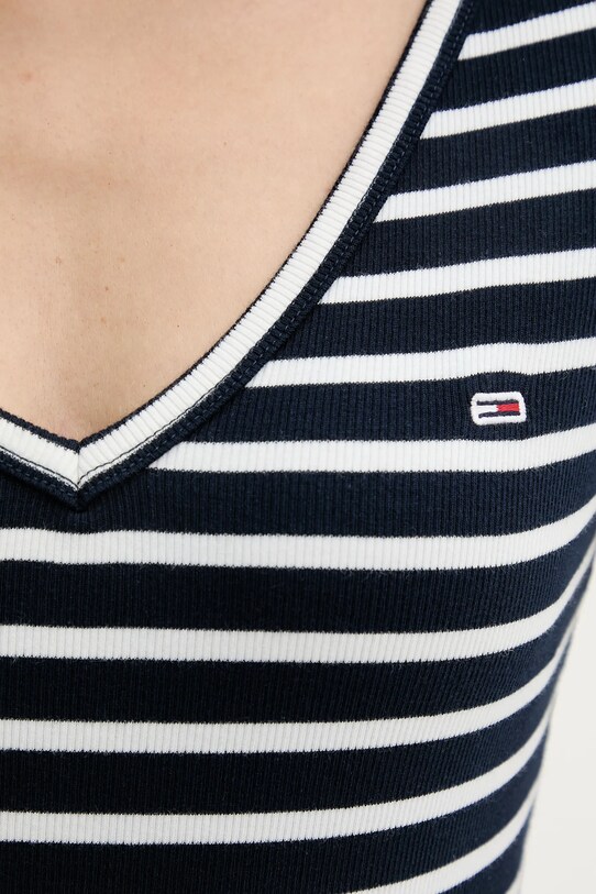 Футболка Tommy Jeans темно-синій DW0DW17385