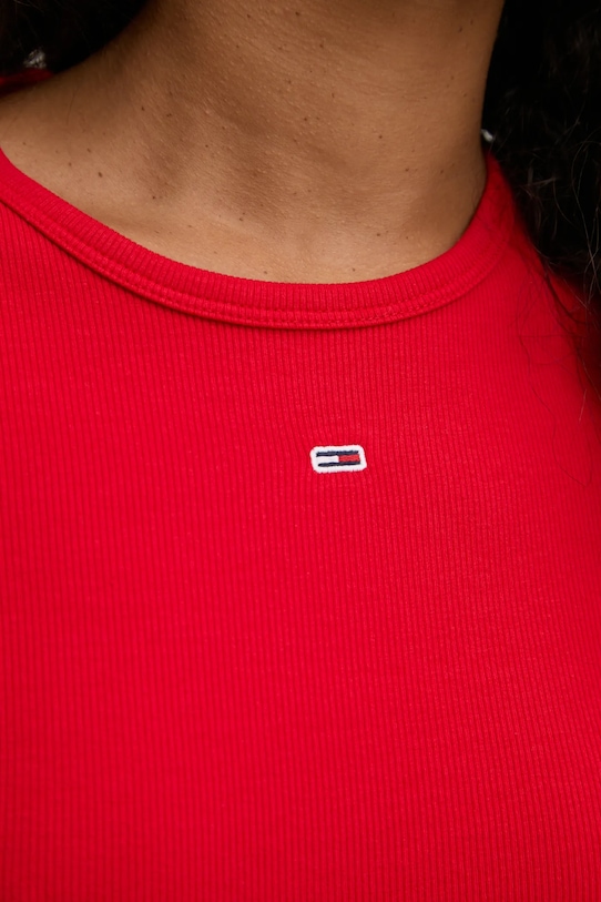 Футболка Tommy Jeans DW0DW17383 красный