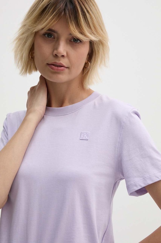 Ruházat Calvin Klein Jeans pamut póló J20J223226 lila