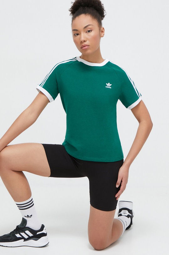 Tričko adidas Originals nášivka zelená IR8110