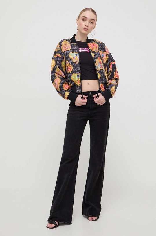 Top Versace Jeans Couture 76HAHG08.CJ02G černá SS24