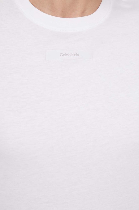 Βαμβακερό μπλουζάκι Calvin Klein λευκό K20K206629