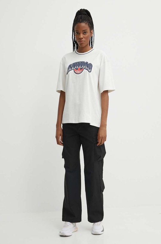 Βαμβακερό μπλουζάκι adidas Originals IU2491 μπεζ SS24