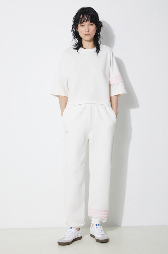adidas Originals t-shirt IU2500 beige SS24