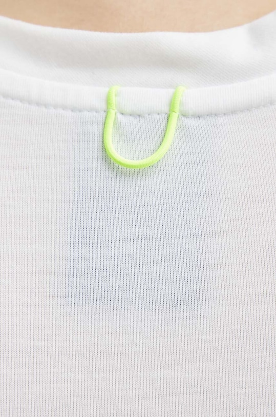 Футболка Helly Hansen 34349 белый