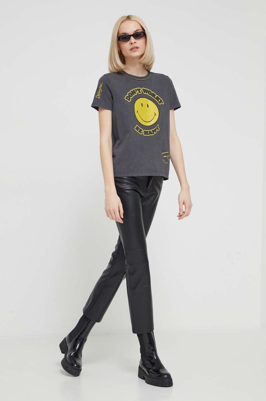 Desigual t-shirt MORE SMILEY 24SWTKAL szary SS24