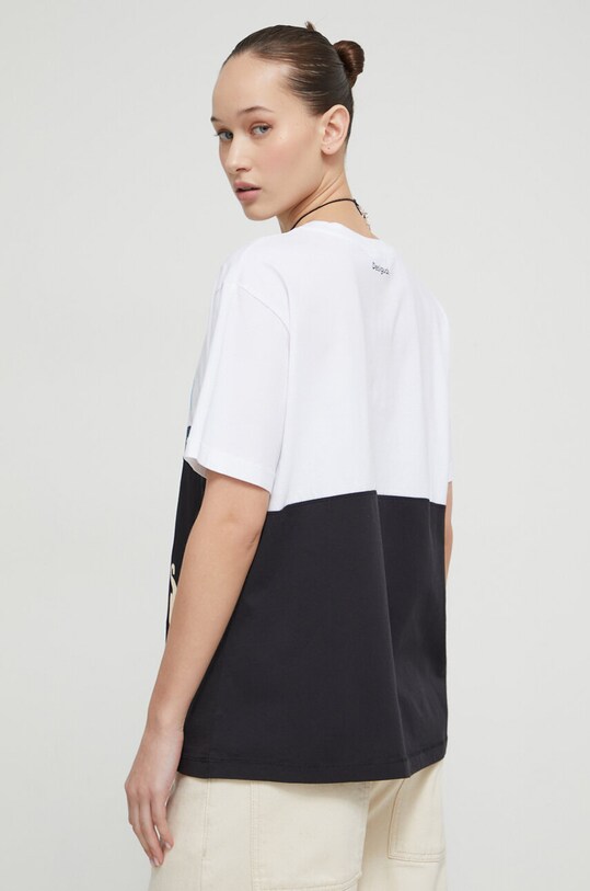 Одежда Хлопковая футболка Desigual 24SWTKAZ белый