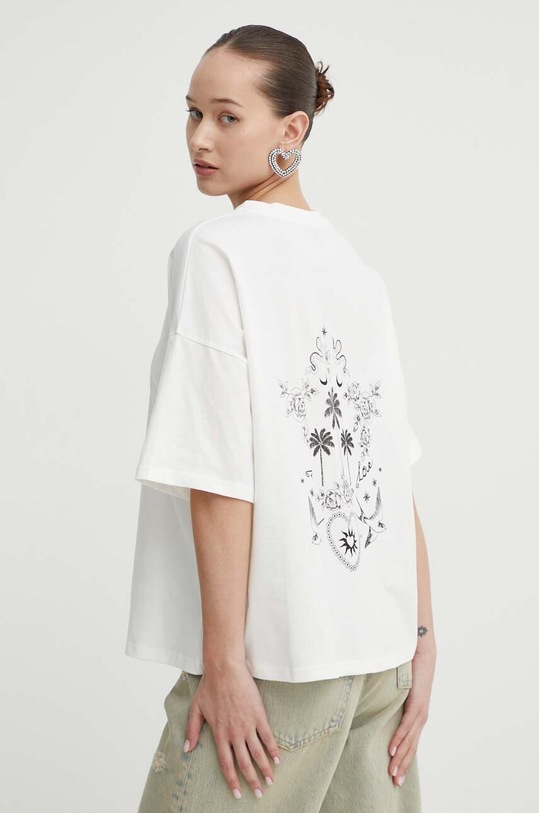 Βαμβακερό μπλουζάκι Never Fully Dressed στάμπα λευκό NFDTO654.White