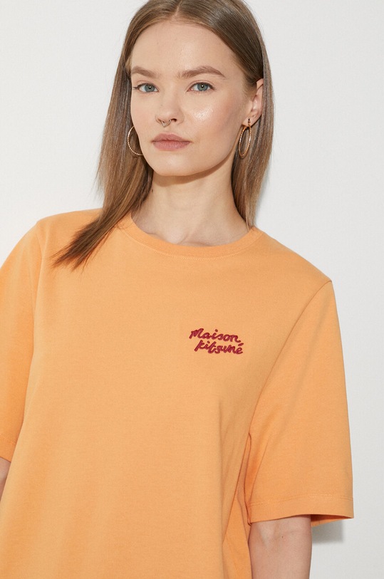 Maison Kitsuné t-shirt in cotone Handwriting Comfort MW00126KJ0119 arancione