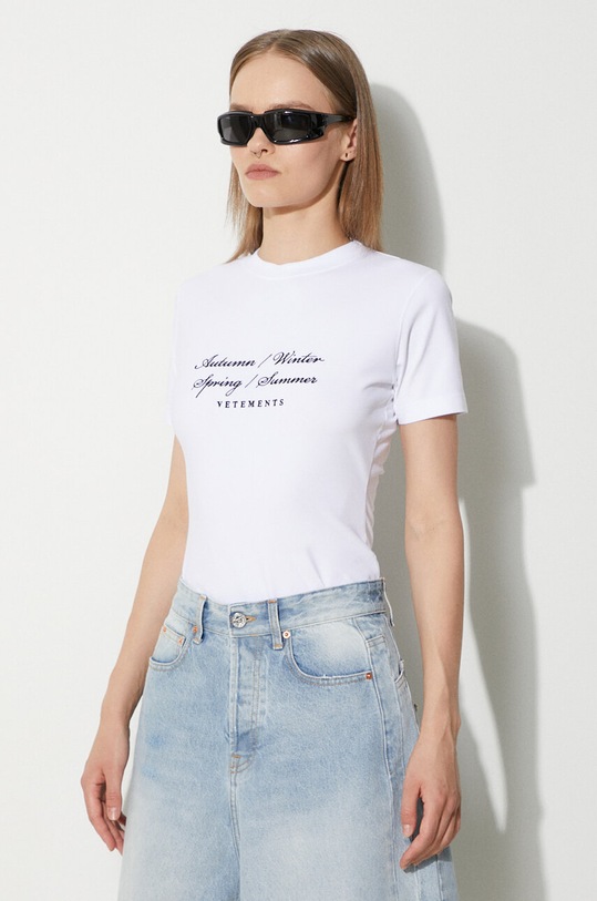 VETEMENTS t-shirt 4 Seasons Embroidered Logo Fitted T-Shirt WE64TR620W white