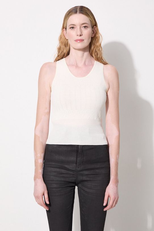 Топ JW Anderson Pointelle Tank Top гладкий бежевый KW1133.YN0324.001
