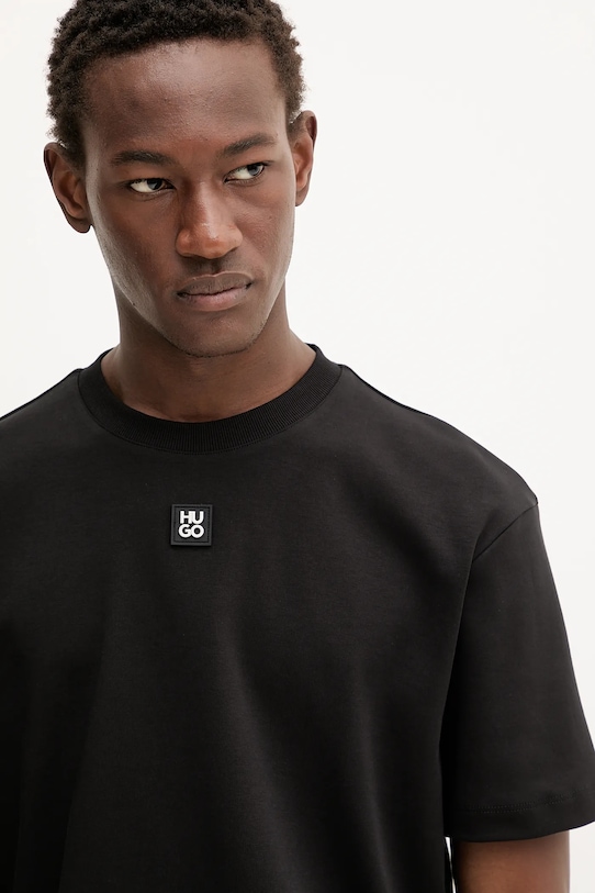 Памучна тениска HUGO черен 50505201