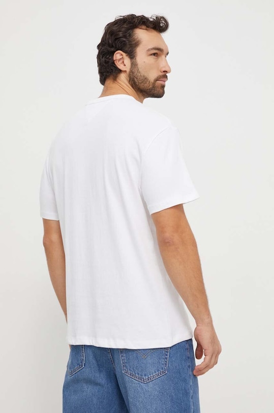 Памучна тениска Tommy Jeans DM0DM17995 бял AW24