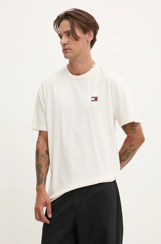 Хлопковая футболка Tommy Jeans хлопок бежевый DM0DM17995